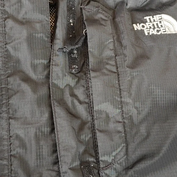 EUC TNF Rain Jacket - Picture 8 of 11